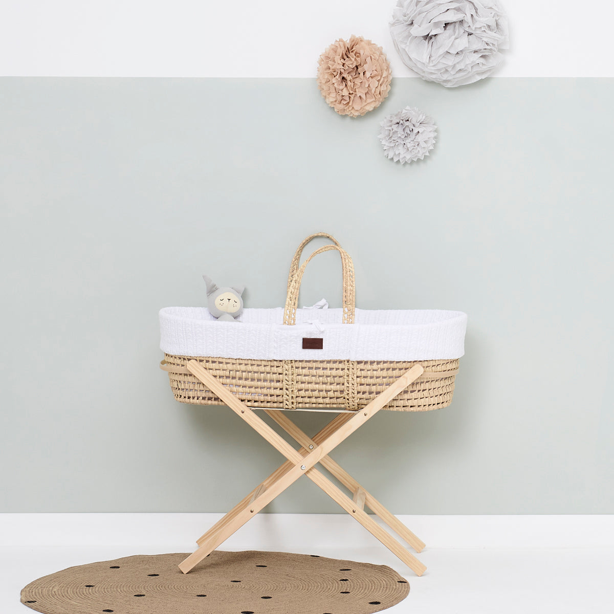 The Little Green Sheep Organic Knitted Moses Basket Set inc Natural mattress Knitted White - Hola BB