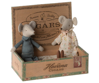 Maileg Maileg Grandma and Grandpa mice in cigarbox  - Hola BB
