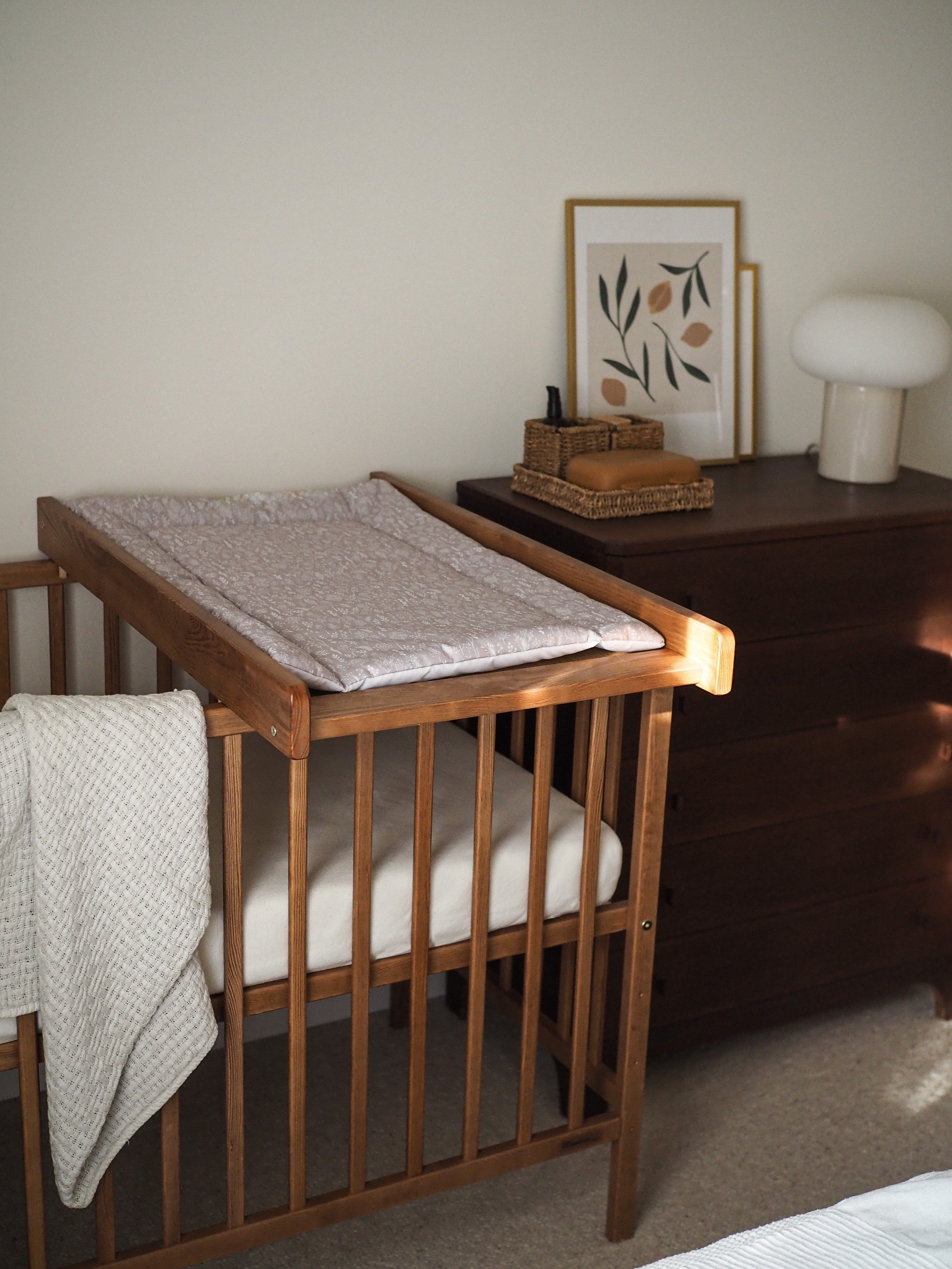 Cot Top Changing table Vintage — Hola BB - Main Image