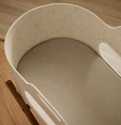 Набор из 2 приталенных простыней для корзины Моисея и переносной кроватки