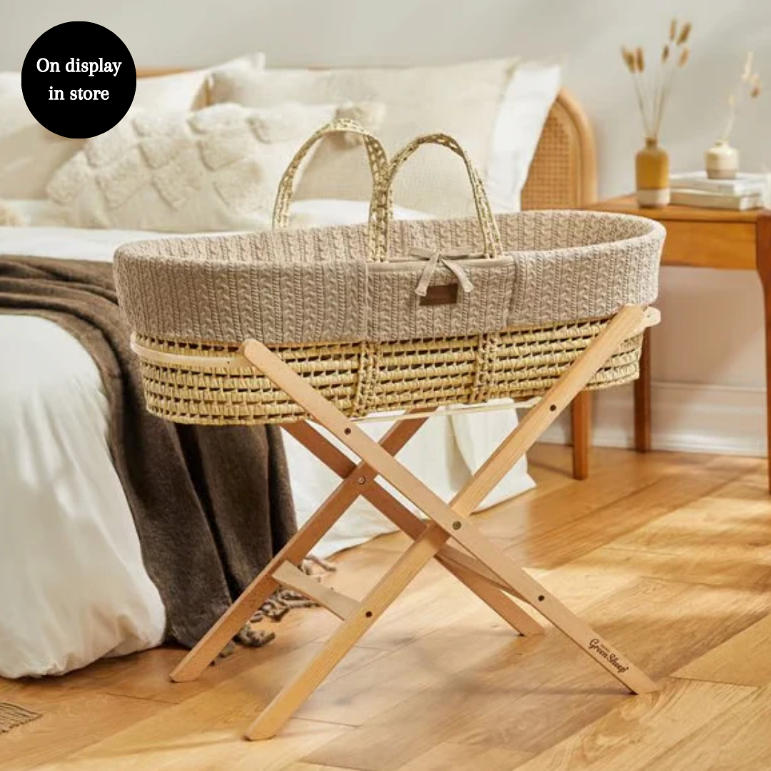 The Little Green Sheep Organic Knitted Moses Basket Set inc Natural mattress - New Edition  - Hola BB